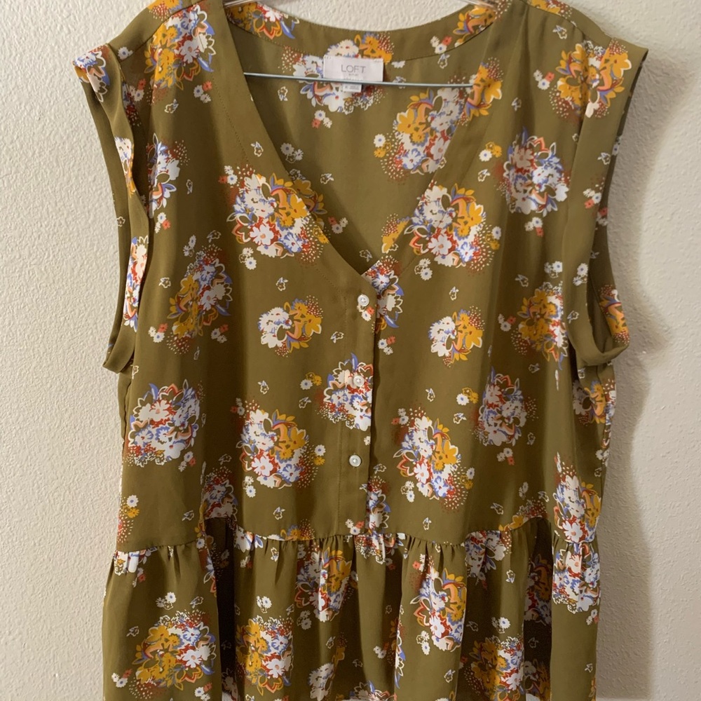 Loft blouse like new